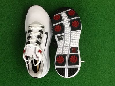 http://www.golfpartner.co.jp/997/%E3%83%8A%E3%82%A4%E3%82%AD%E3%80%80%E3%82%B7%E3%83%A5%E3%83%BC%E3%82%BA%20003.jpg