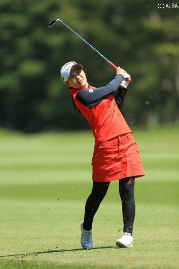 復活優勝の横峯の秘密は佐伯だった（撮影：福田文平）