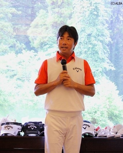 「マクドナルド・ジュニアキャンプ」に参加した深堀、レッスンやデモンストレーションを行った（撮影：ＡＬＢＡ）