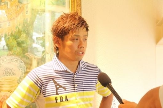 暫定首位に立った日高裕貴＜写真提供:日本ゴルフツアー機構＞