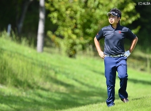 松山英樹の後輩・東北福祉大3年古田幸希!13番でトラブル、ティショットが右ラフへ(撮影:上山敬太)