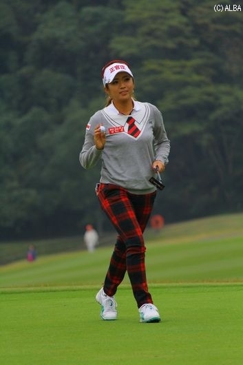 イ・ボミ、単独首位に浮上！今季2勝目に王手！（撮影：ＡＬＢＡ）