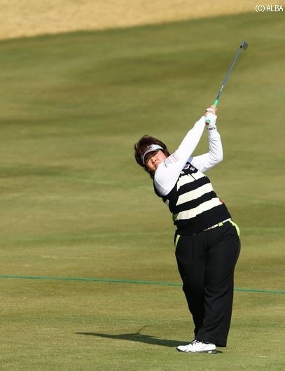 最終18番バーディでプレーオフ進出を果たしたが…一歩及ばず2位の酒井美紀（撮影：ＡＬＢＡ）