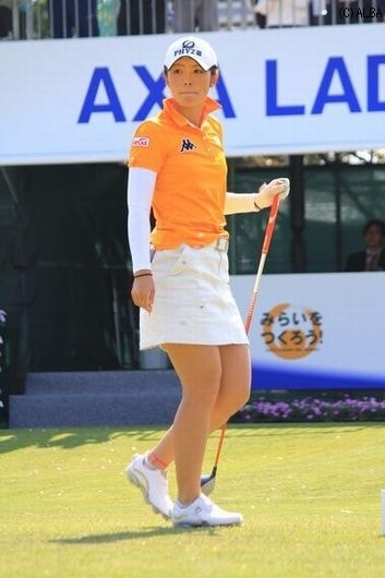 単独首位に立った渡邉彩香