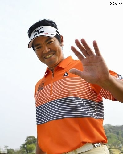 パットが冴え首位に浮上した武藤（撮影：上山敬太）