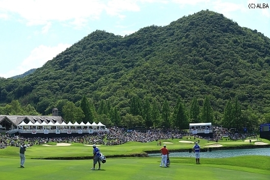 国内最高コースレートを象徴する最終18番ホール！（撮影：岩本芳弘）