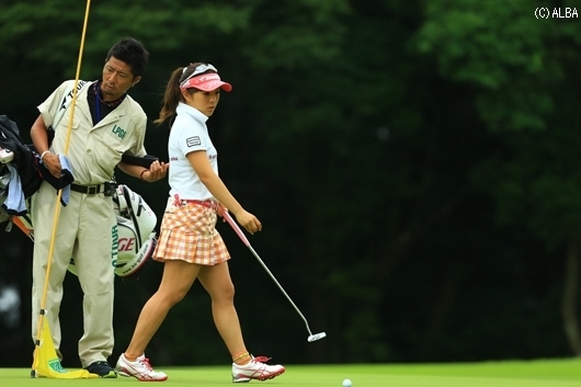 前年覇者の堀奈津佳、今大会でよい成績を残し今後のシーズンにつなげたい（撮影：福田文平）