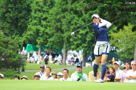 2位と2打差で単独首位発進を決めた森田理香子（撮影：ＡＬＢＡ）