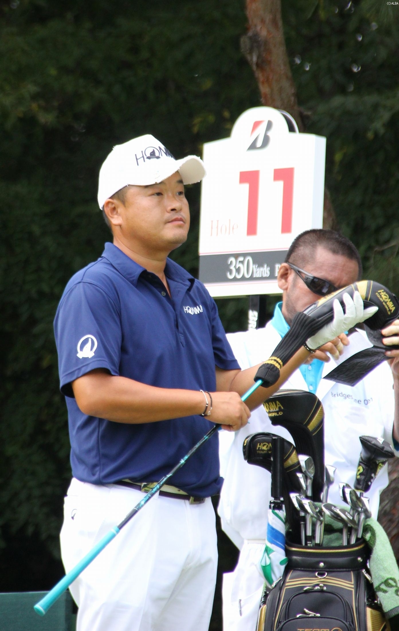 小田孔明、首位をキープし後半へ！（撮影：ＡＬＢＡ）