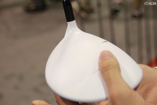 ネック部分が日本モデルとの大きな違い！（撮影：ＡＬＢＡ）