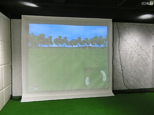 かなりの広さがあるプライベートレッスンブース（撮影：ＡＬＢＡ）