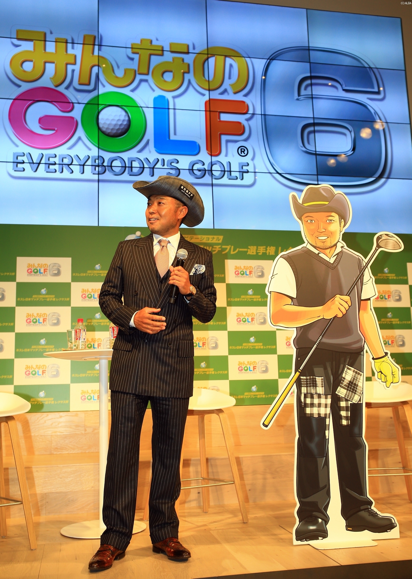 今年もホストを務める片山晋呉 みんゴルとのコラボキャラクターに笑顔（撮影：福田文平）