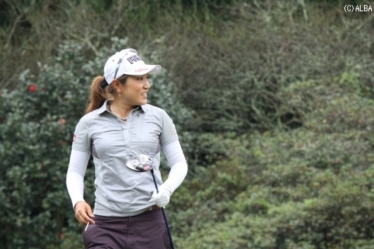 藤本麻子、失速4位に後退!(撮影:ALBA)