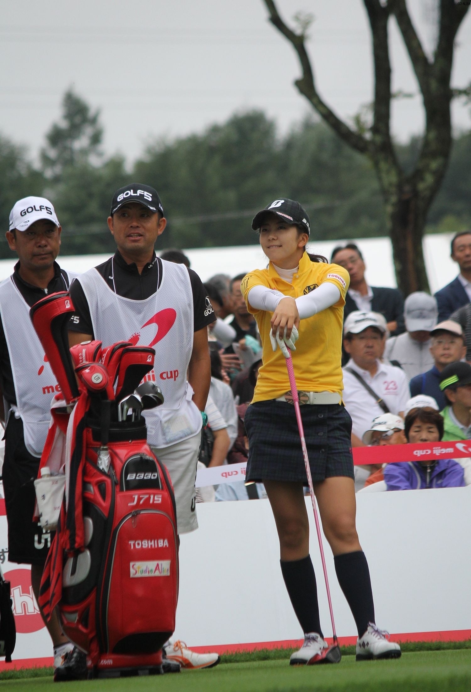 5バーディ・ノーボギーの“67”で初優勝へ向け、首位発進（撮影：ＡＬＢＡ）