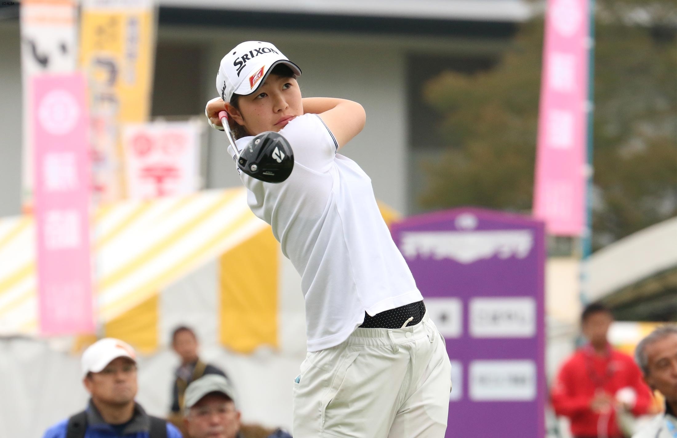 蛭田みなみはアマチュアトップの2アンダー、首位と3打差と優勝も視界に（撮影：ALBA）