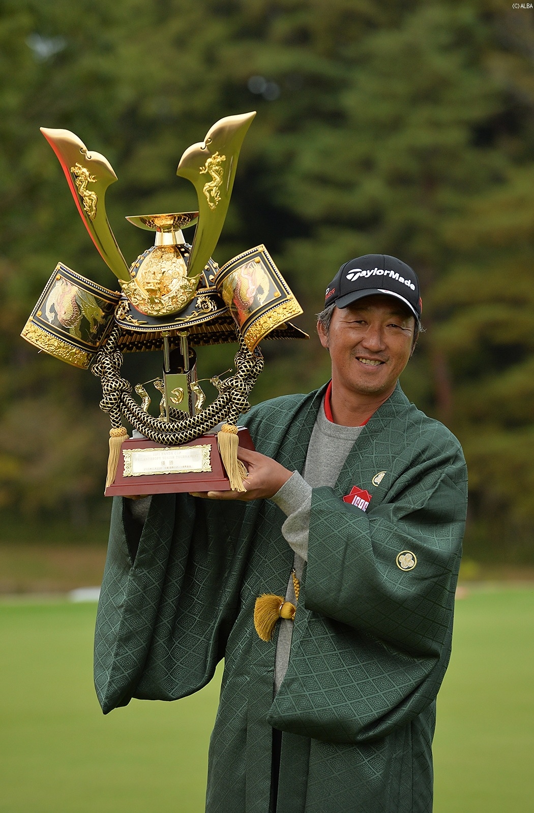 ã«ã¼ã­ã¼ã¤ã¤ã¼ã§ååªåï¼å¤©å½ã®åè¼©ã«æ§ãï¼åçæä¾ï¼æ¥æ¬ãã­ã´ã«ãåä¼ï¼