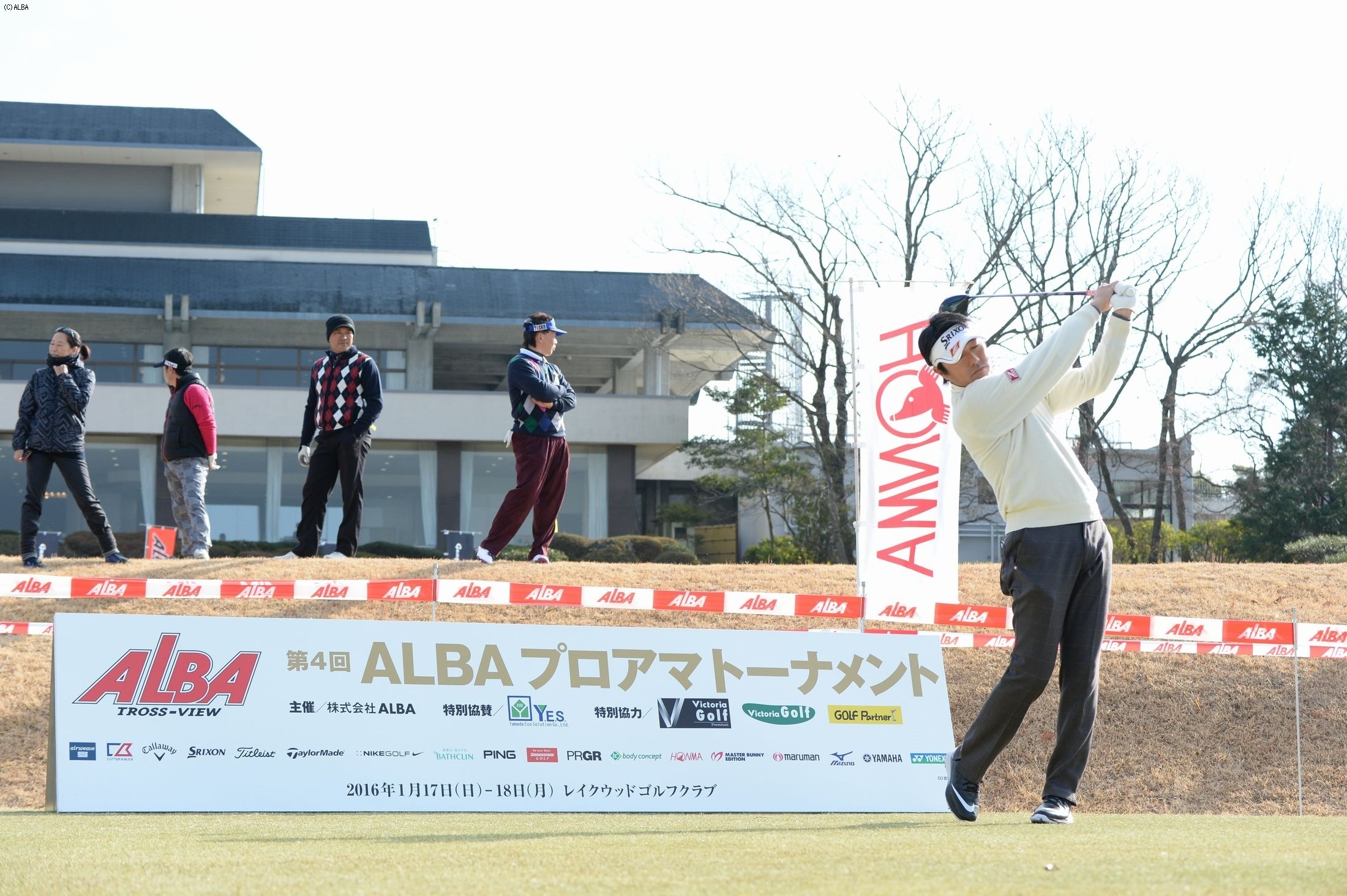 今年で第4回目を迎えるこの大会、初日は山下が圧巻のプレーを見せた(撮影:高木昭彦)