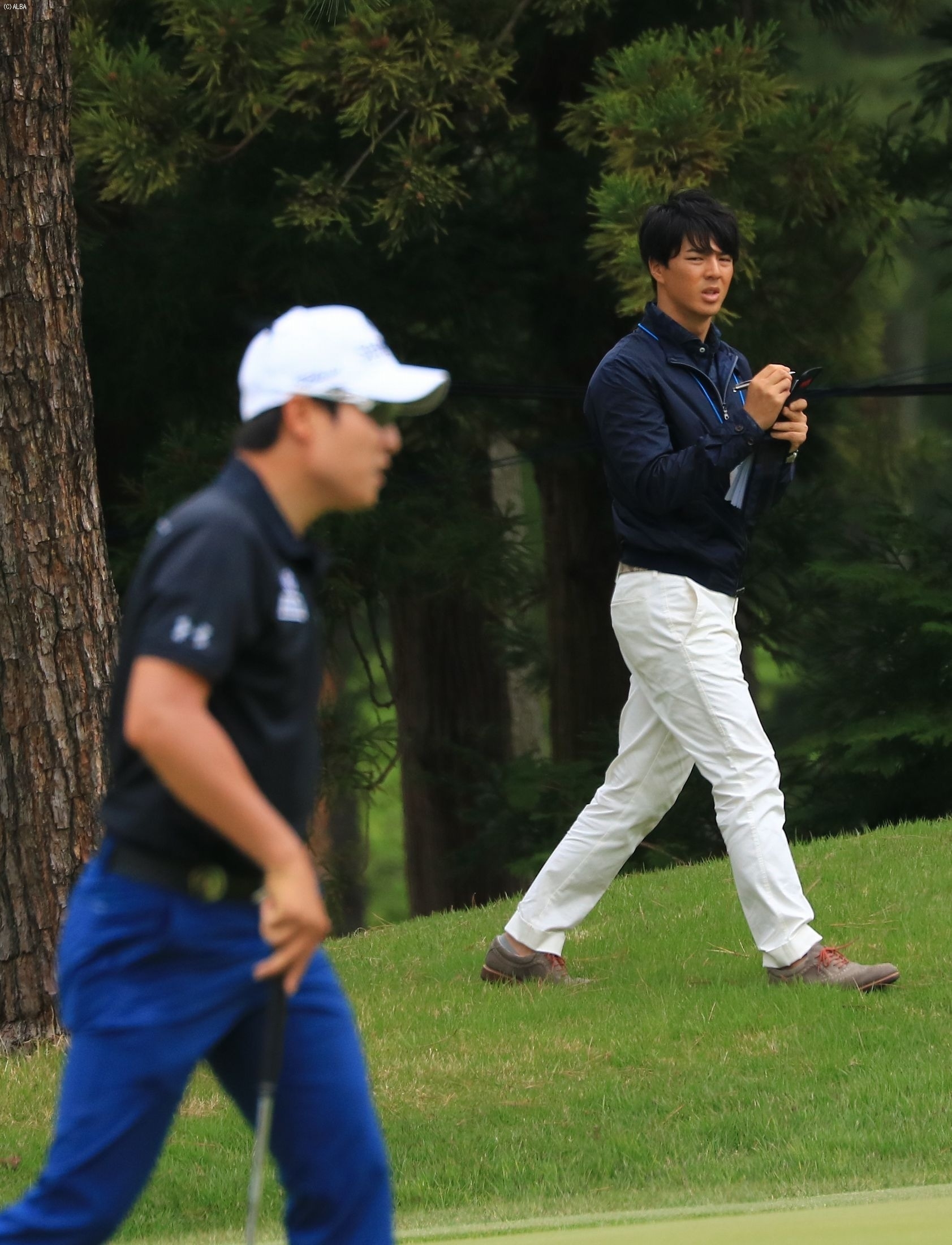 ラウンド解説の石川遼もキム・キョンテのプレーに刺激を受けた様子（撮影：ALBA）