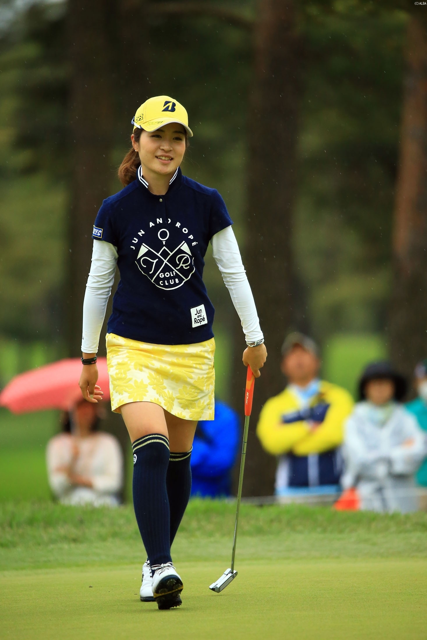 ツアールーキー三ヶ島かなは4アンダー7位タイで決勝へ（撮影：福田文平）