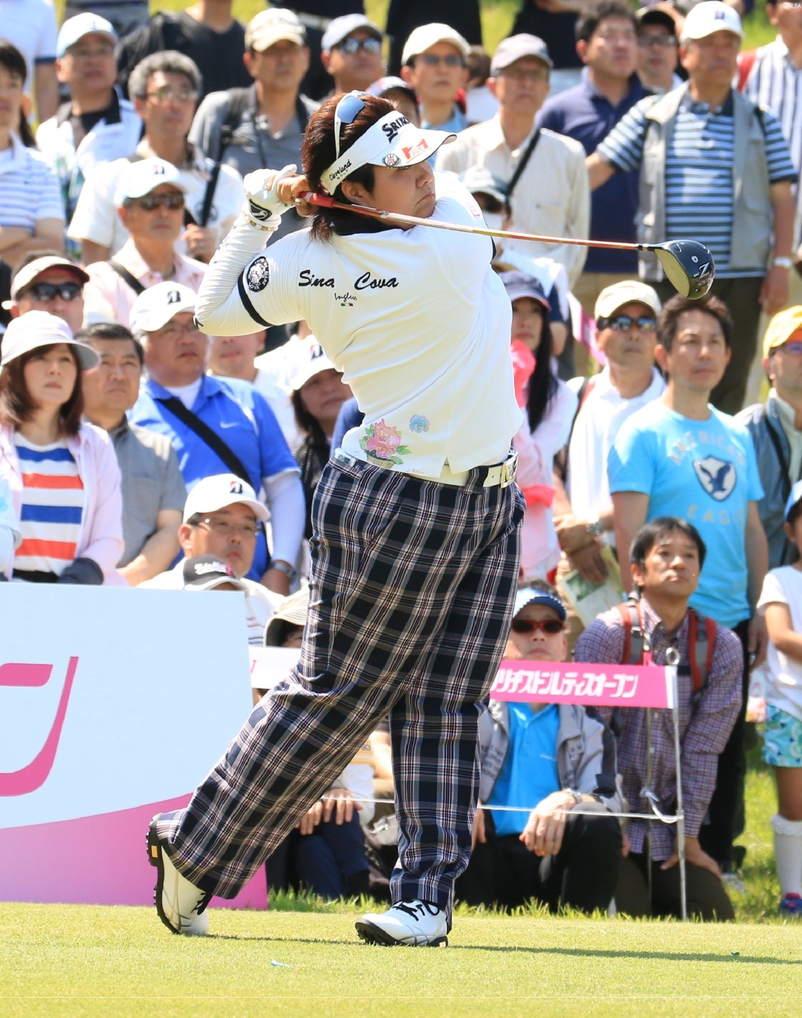 2日連続で首位を守った酒井美紀（撮影：ALBA）