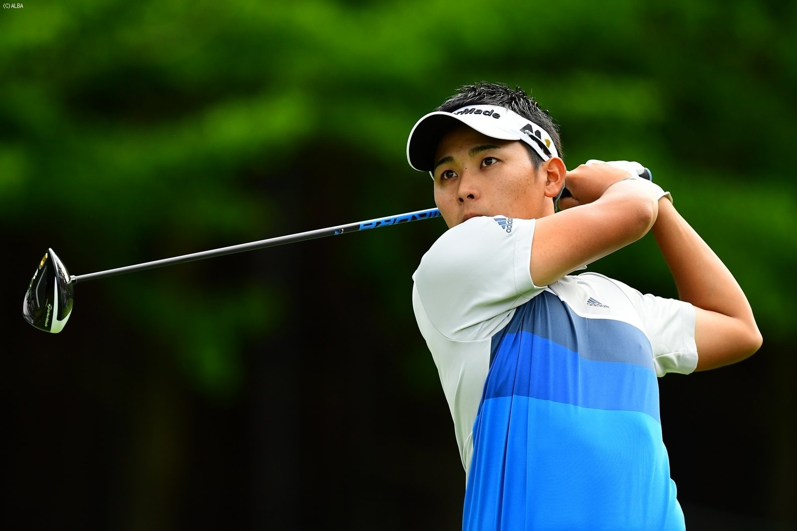 20歳の池村寛世が首位タイスタート！（撮影：上山敬太）