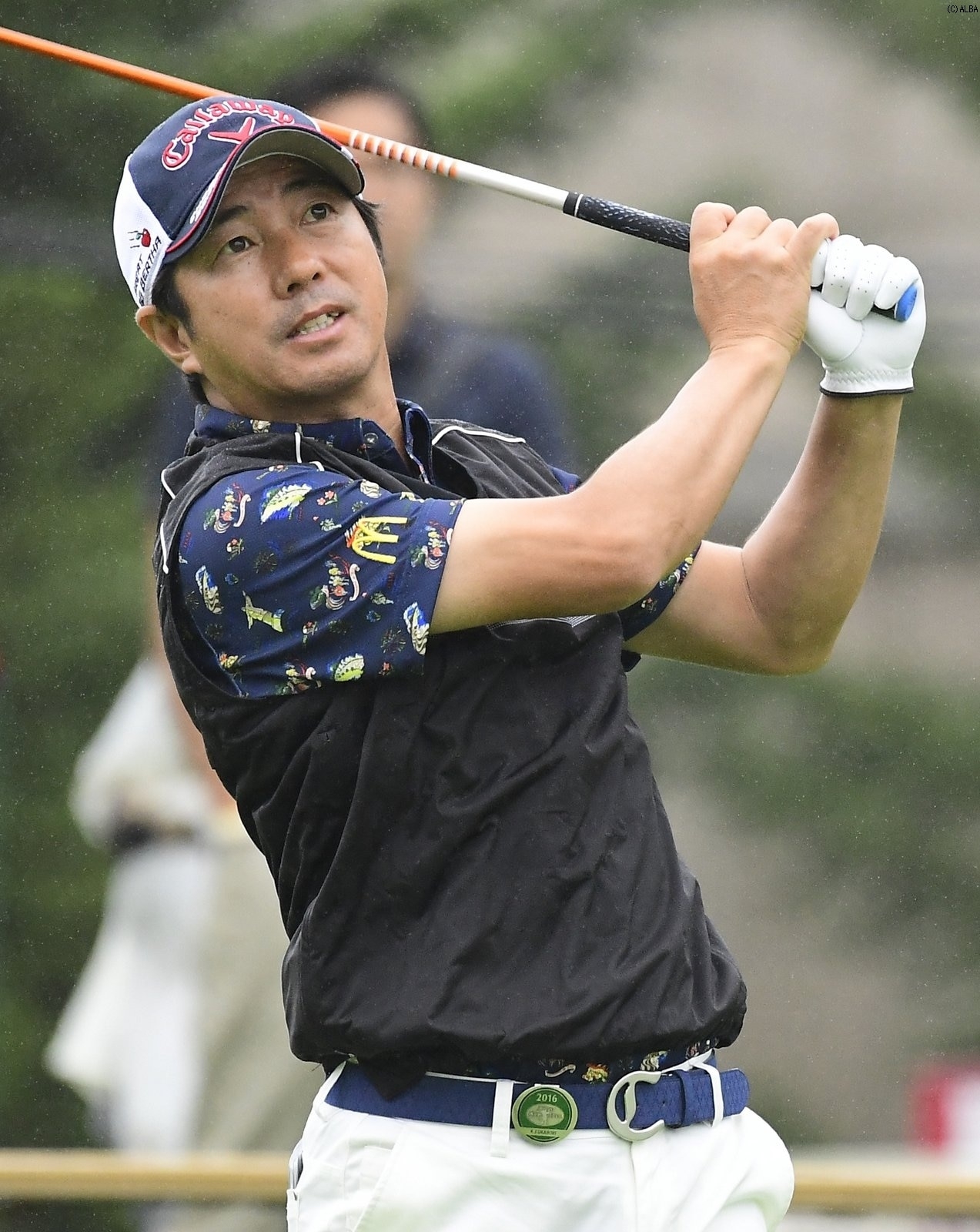年齢に抗うため、工夫をこらす深堀（撮影：上山敬太）