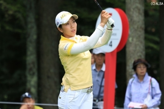 4アンダー首位タイで初日を終えた笠りつ子（撮影：ALBA）