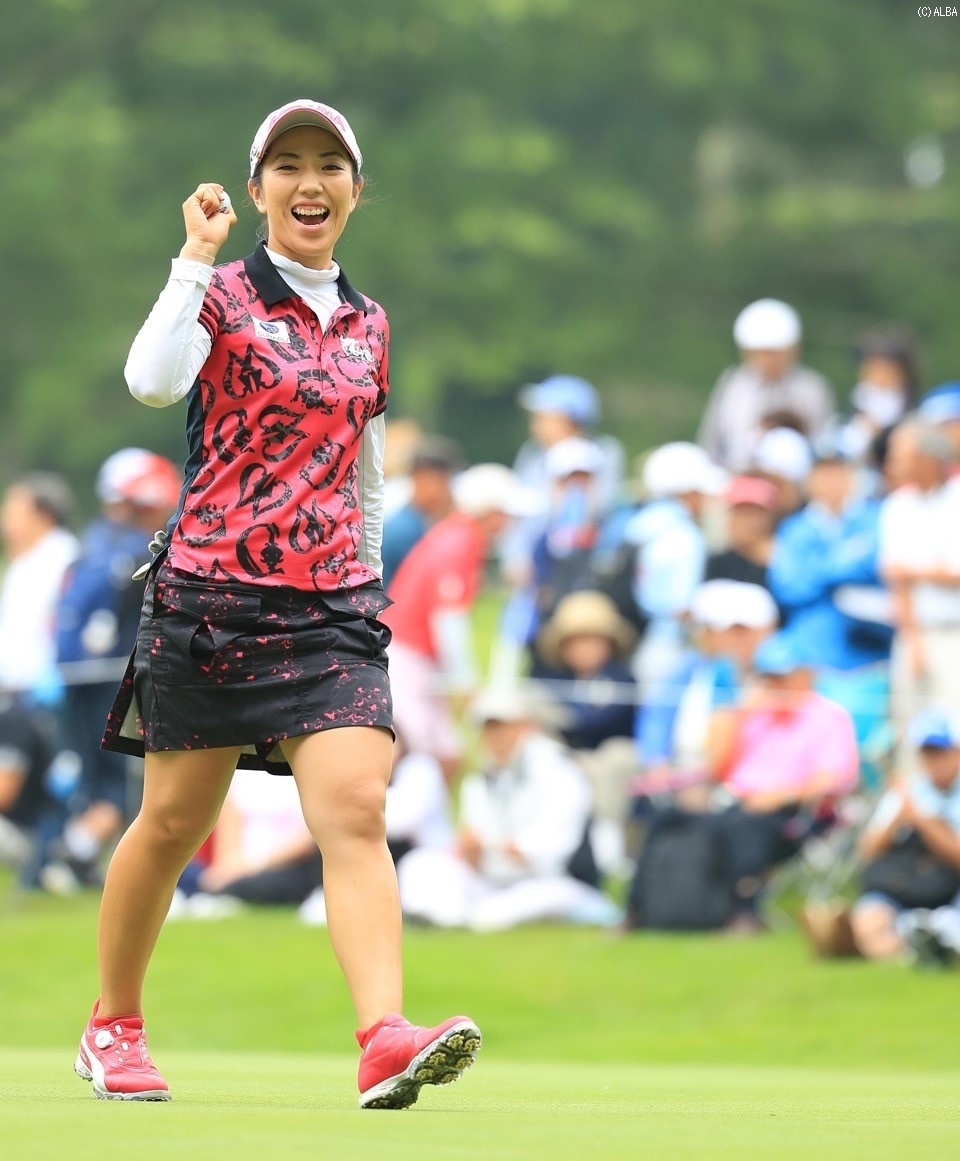 待ちに待った今季初V！やっぱり笠には笑顔が似合う（撮影：米山聡明）