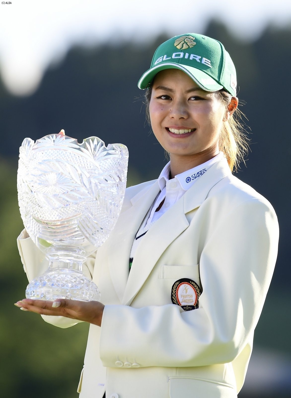 松森彩夏が逆転で嬉しいツアー初優勝！（撮影：上山敬太）