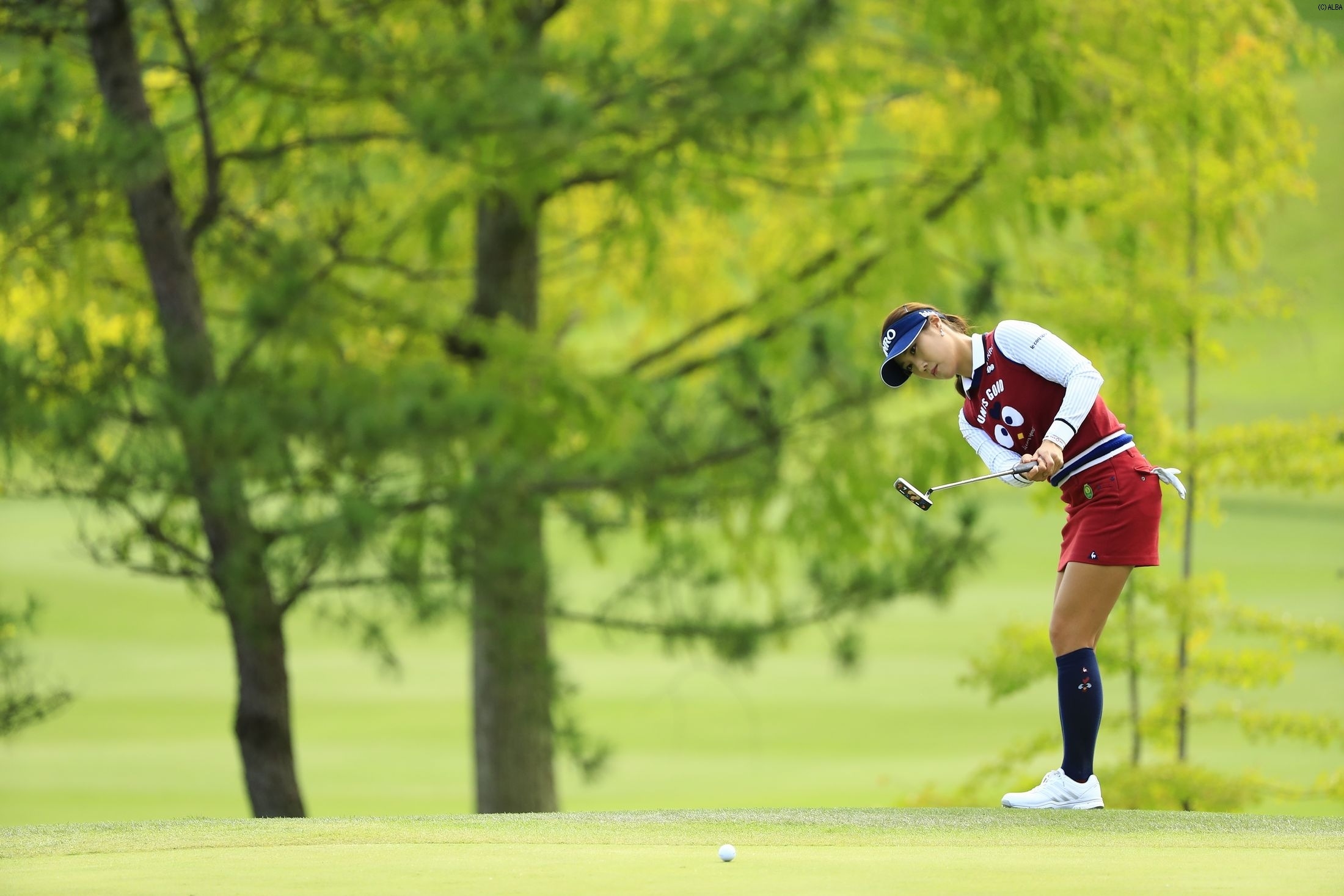 突然の地震にも揺るがず、首位タイで決勝へと進んだキム・ハヌル（撮影：秋田義和）