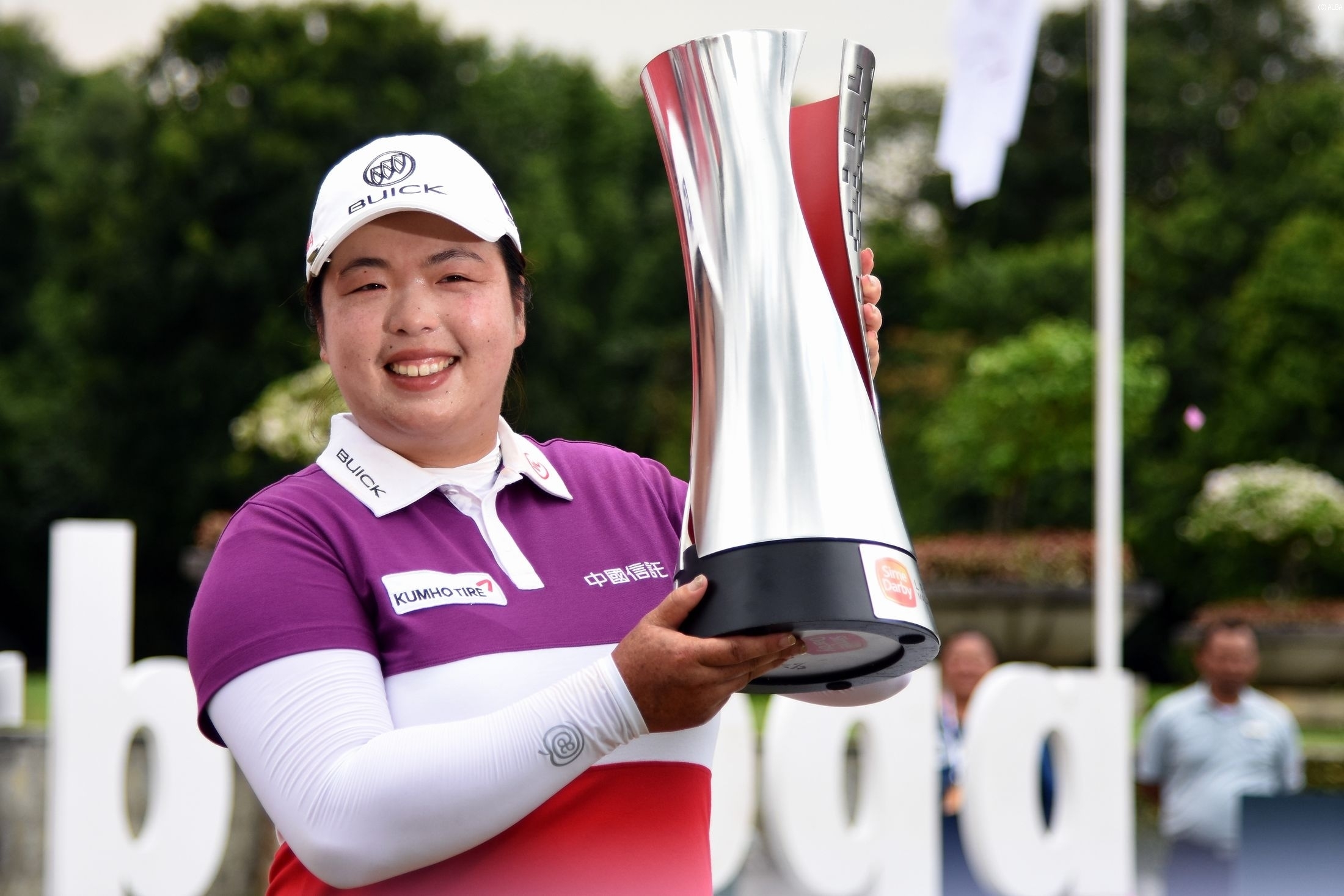 2位に3打差をつけ今季初勝利を手にしたフォン・シャンシャン（撮影：GettyImages）