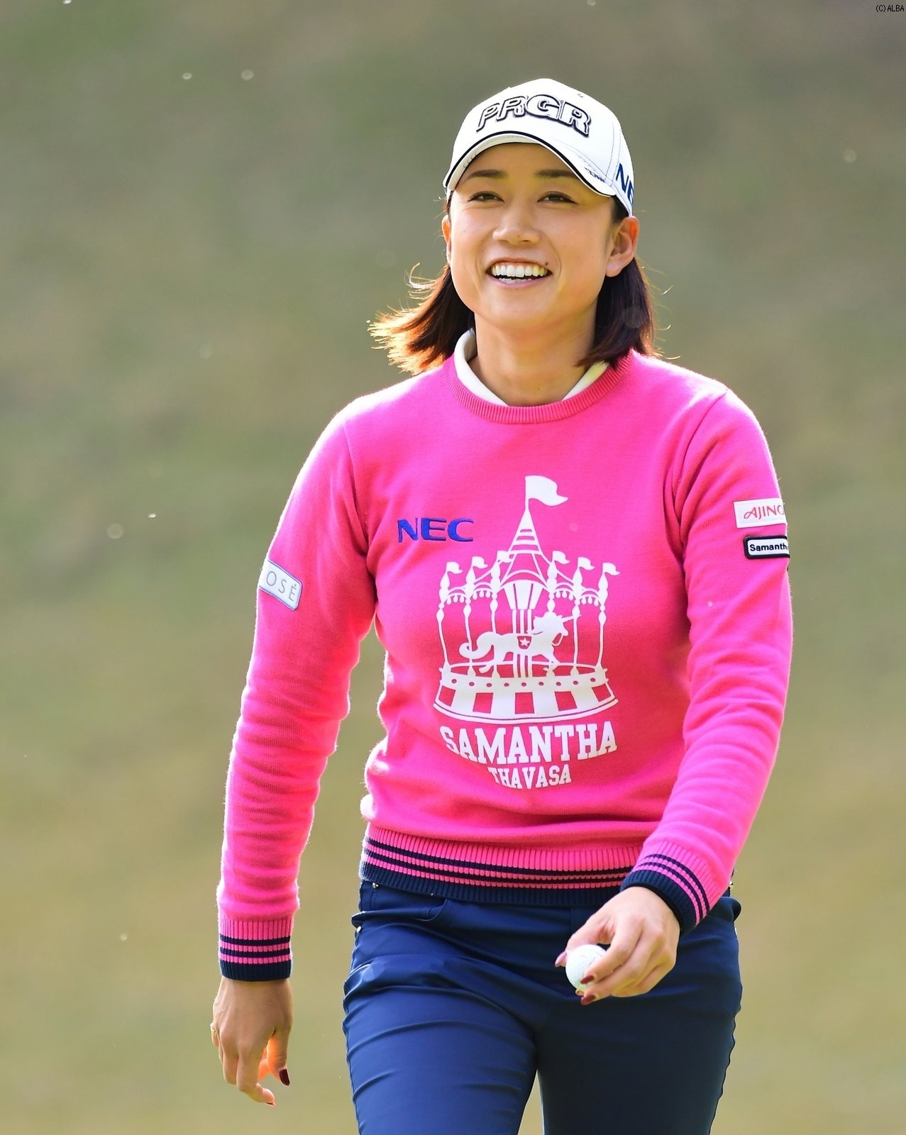 コースレコードを2打更新する“63”を叩きだして単独首位にたった原江里菜（撮影：上山敬太）