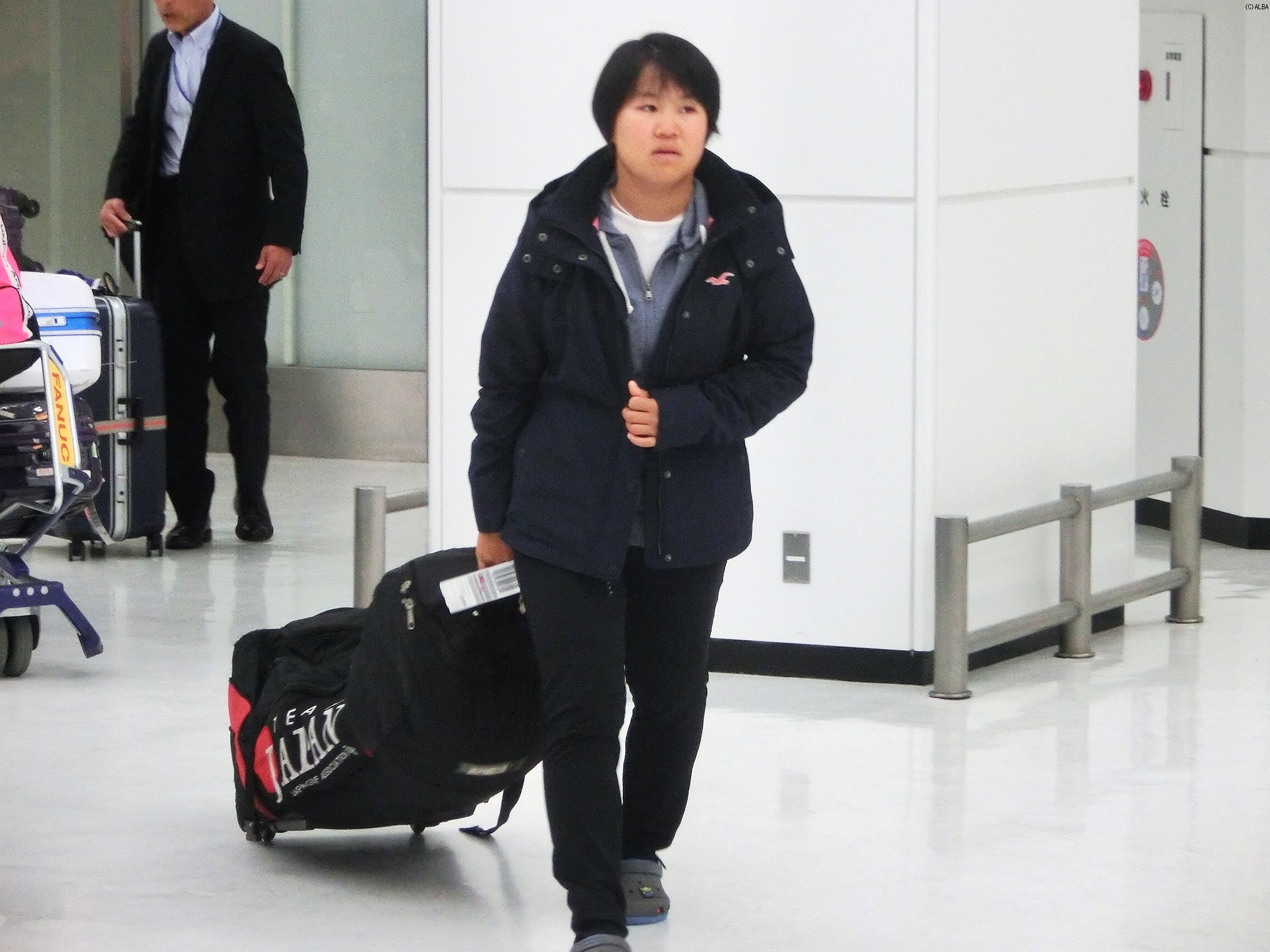 ファイナルQTを終え、米国から帰国した畑岡奈紗（撮影：ALBA）