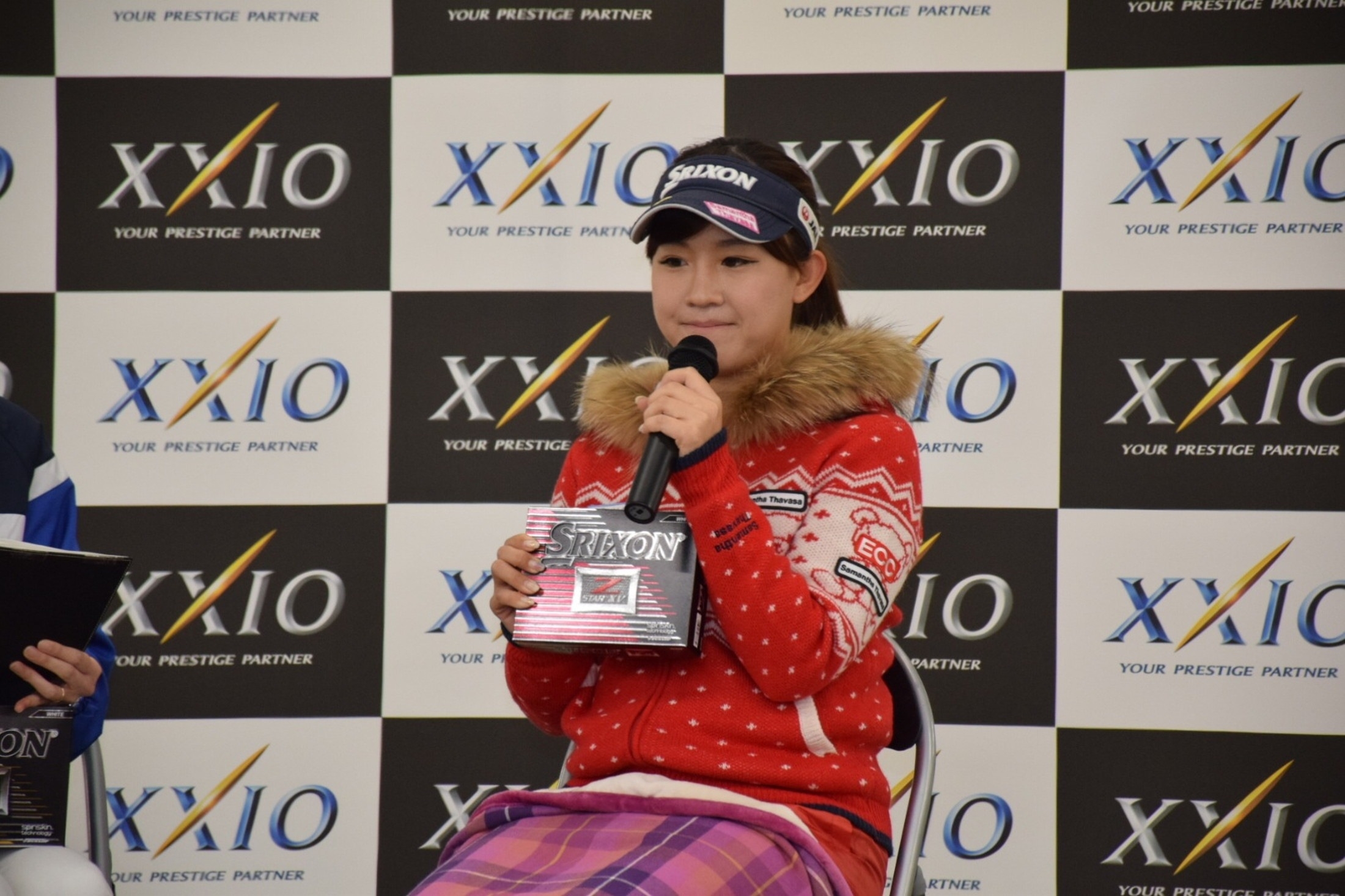香妻琴乃がイベントに出席。しっかりとファンに商品をPR！