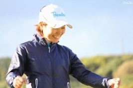 大器・比嘉がついにプロ初優勝!笑顔がはじけた(撮影:ALBA)