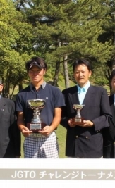 左:近藤龍一選手、右:若原志信さん