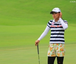 歴代優勝者の1人横峯さくら、初めてのコースを警戒(撮影:ALBA)