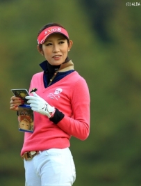5アンダーで2位タイと好発進を切った金田久美子(撮影:福田文平)