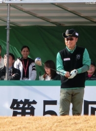 虎視眈々と優勝を狙う片山晋呉が上位に浮上してきた!(撮影:ALBA)