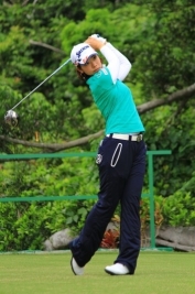連覇を狙う女王・森田は5位Tと好発進!(撮影:ALBA)