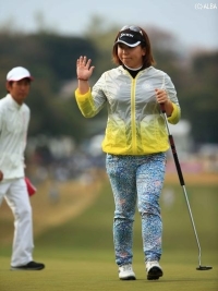 吉田が長尺パターを投入したのは今季2度目(撮影:米山聡明)