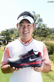 さらなる飛躍を目指すキング薗田の足元には心強い相棒が(撮影:上山敬太)