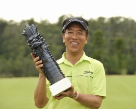 開幕戦を制した中根初男(写真提供:PGA)