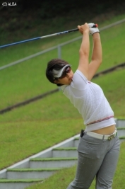 アマチュアでのツアー優勝に挑む柏原明日香!(撮影:ALBA)