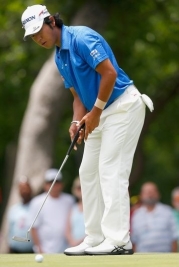 最終日はパッティングで苦しんだ松山 6アンダー10位タイに終わった(Photo by Tom PenningtonGetty Images)