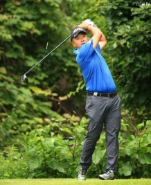 この日のベストスコアで首位に立った小田孔明(撮影:米山聡明)