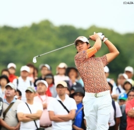 首位と1打差で後半へ入った石川遼(撮影:米山聡明)