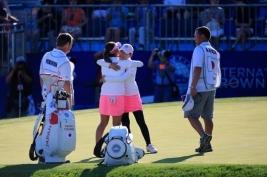 全体トップで決勝へ(Photo by Rob Carr、Getty Images)