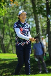 西山ゆかり、首位と2打差で初の最終日最終組!(撮影:ALBA)