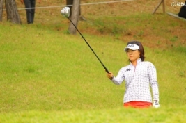 大山志保、2位に2打差をつけて最終日へ(撮影:ALBA)